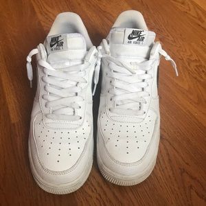 Mens Air Force 1.